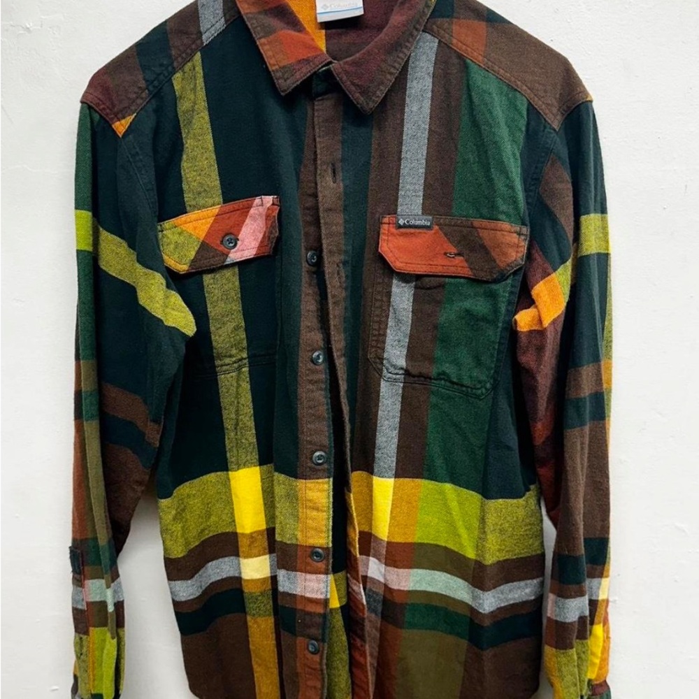 Columbia Men’s Flannel XL